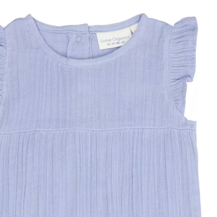 Baby Overall aus Bio-Musselin in Lavendel-Blau mit Rüsschen-Ärmel – Leicht & Schutzvoll für kleine Entdeckerin - Sense Organics