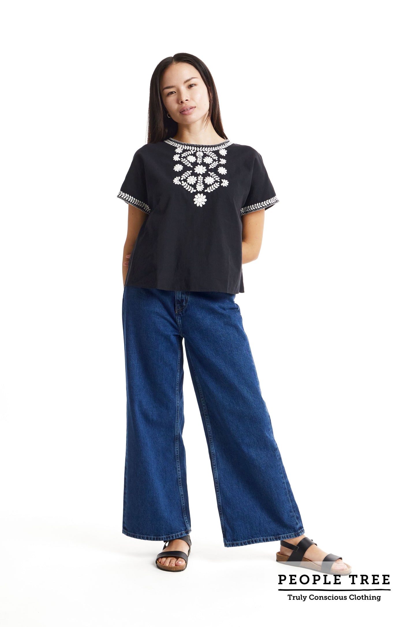 MARTHA EMBROIDERED TOP