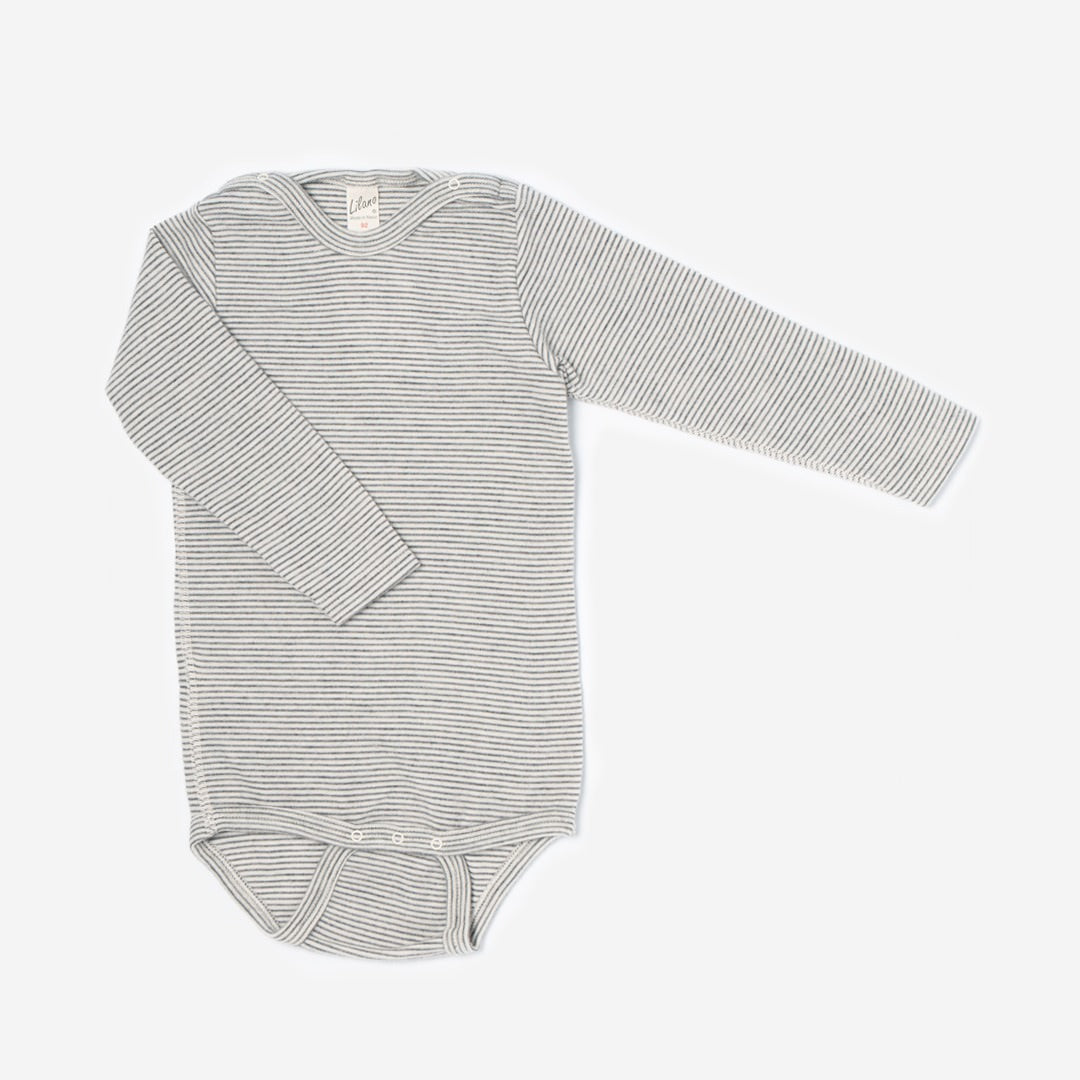 Lilano-Body aus Wolle & Seide – Ringel Hellgrau für Kinder | Kuschelig & nachhaltig, Schwäbische Alb