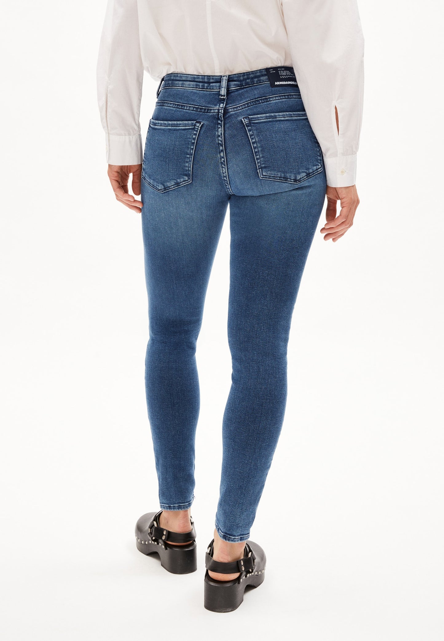 Armedangels TILLAA X Stretch Jeans – Galaxy Blue | Nachhaltige Skinny Jeans Damen