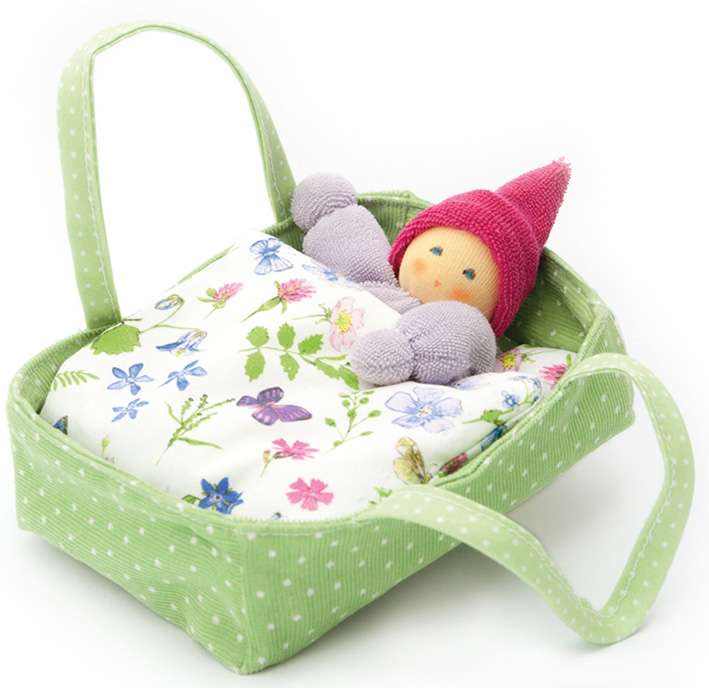 WICHTEL IM BLÜTENBETT