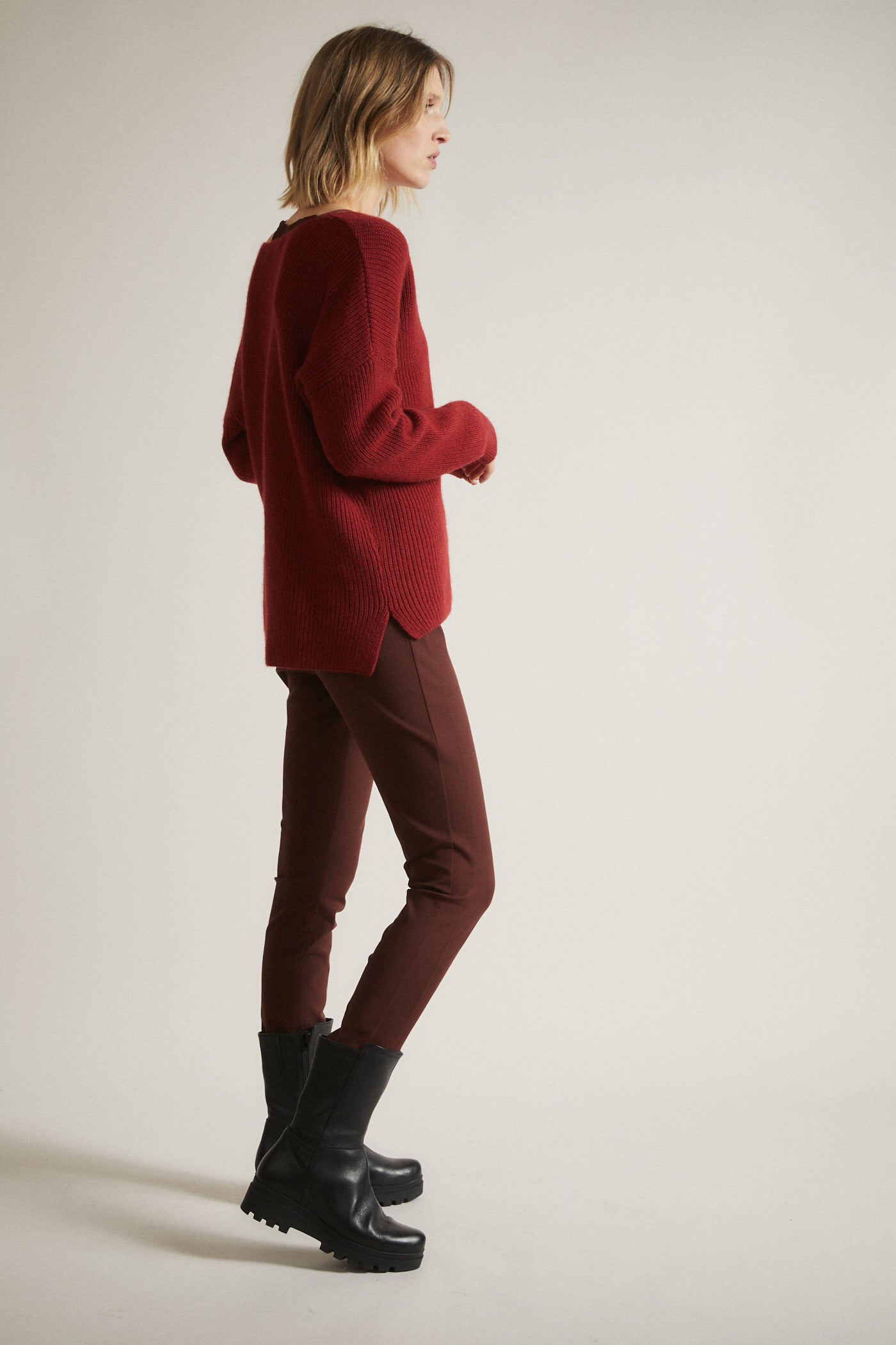 Slim-Fit Hose – Schmale Passform mit Elastikbund & Bewegungsfreiheit