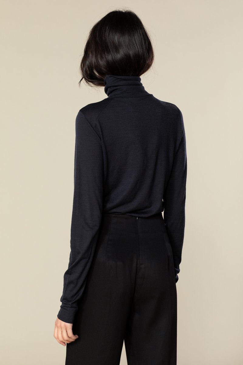 Funktionsschnitt DELIGHT Rollkragenpullover – BLACK | Merino & TENCEL™ Shirt, 50/50