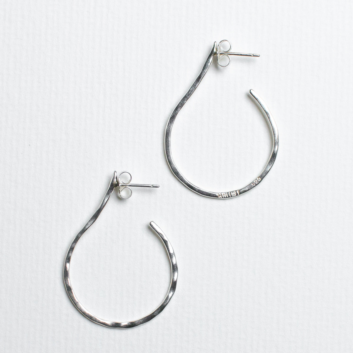 Creolen ‚Geométricas‘ – Wassertropfen | 925er recyceltes Silber & Messing – Umiwi