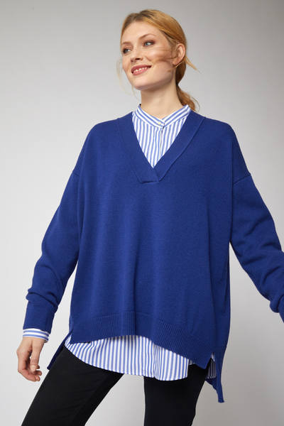 Oversize Pullover aus Bio-Merinowolle – Lässiger V-Ausschnitt & Nachhaltiger Strick