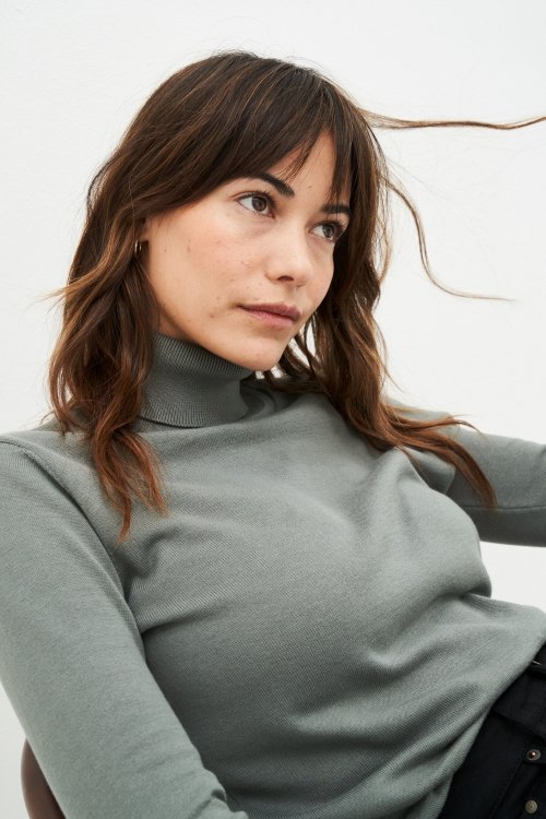 RACHEL TURTLENECK